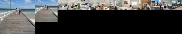 Homestay in Frankston near Leawarra Railway Station