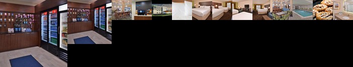 Holiday Inn Express & Suites Dearborn SW - Detroit Area