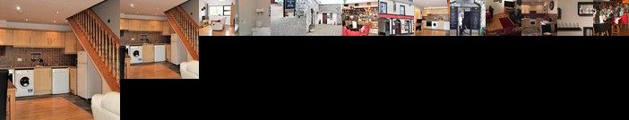 Courtyard Apartments