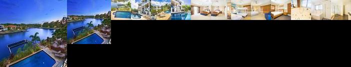 Dolphin Bay at Hope Island Resort