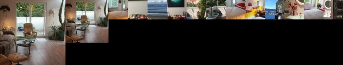 A Room at the Camelia Bed and Breakfast