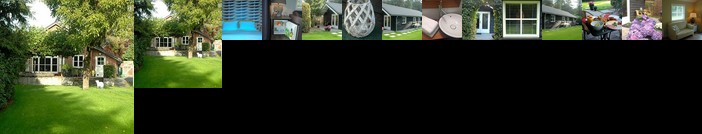 Aan de Bosrand Hoenderloo