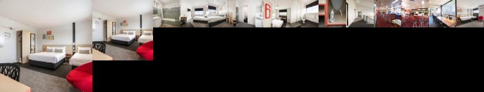 Nightcap at Camp Hill Hotel