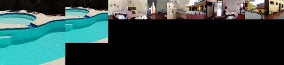 La Jungla Puerto Carrillo