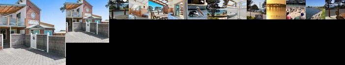 Black Dolphin Waterfront Townhouse - Bay Views