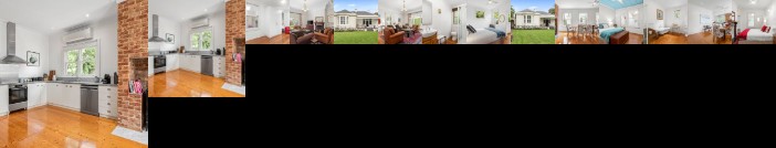 Spectacular Classic Seaside Home Opposite The Beach