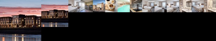 Days Inn & Suites by Wyndham Airdrie