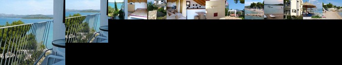 Apartment Obala Petra Kresimira IV 2