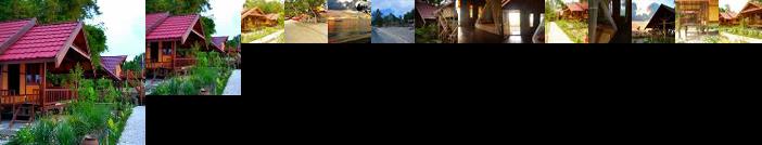 Maryan Moyo Bungalows Bar & Resto