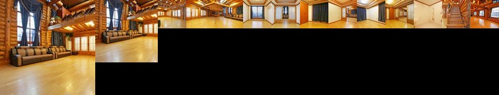 Cloud and Moon Pension