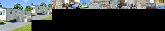 Stay In Woodlands Flamingoland