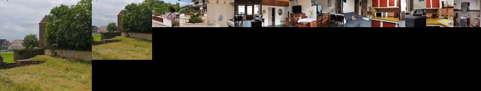 Au Repos Des Remparts