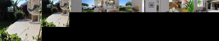 Seafront Beach House With Garden