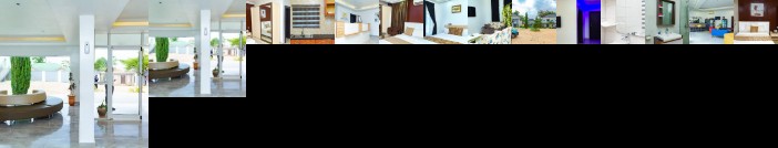 The Point Hotel & Suites