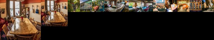 The Palace Backpackers