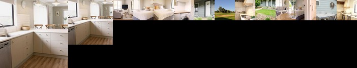 Charlottes Honor - River & Golf Cottage