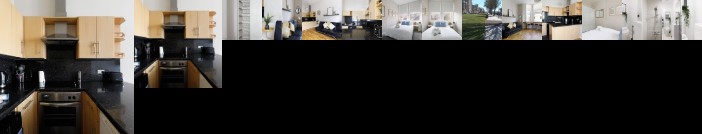 City pad by the beach - Sleeps 2-6