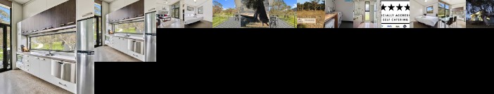 Ecocrackenback 13 'Sustainable luxurious chalet close to the slopes '