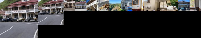 Whangamomona Hotel
