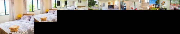 Cul-de-sac Home in Hamilton