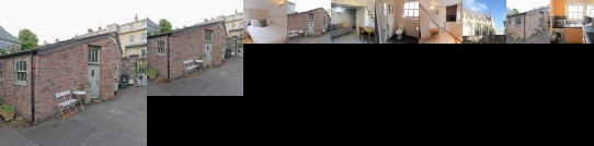 The Coach House in Clifton Village With Parking