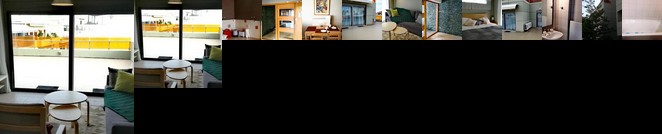 Spacious and modern downtown apartment