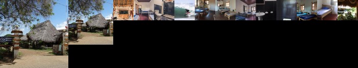 Badaboom Hostal & Surf