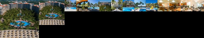 Beachfront 2BR spacious balcony Playa Royale 2204