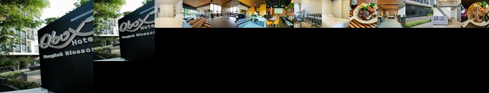 Q-Box Hotel Bangkok Blossom