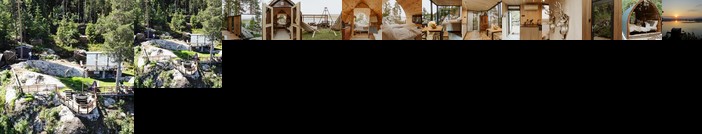 The Wonderinn mirrored glass cabin