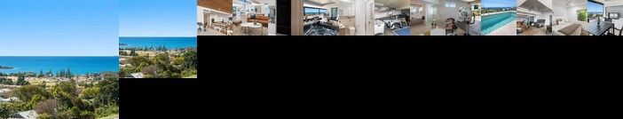 Sea la Vie 2 Luxury Apartment in Coffs Harbour Jetty with pool views and walking distance to the b