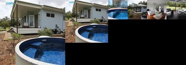 Noosa Hinterland Country Cottage 'Tru-Blu'