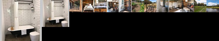 The Cottage - 58 Acre Farm Stay at Hanging Rock