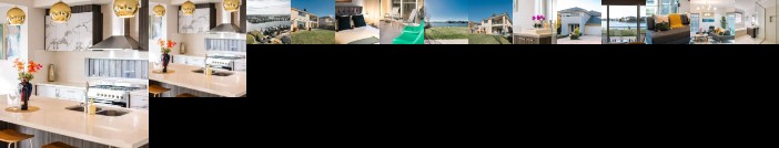 Luxury Waterfront Villa in Sanctuary Lakes