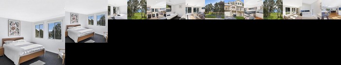 Luxurious Lake House