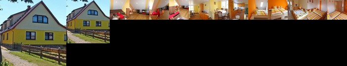 Ferienhaus mit 3 Schlafraeumen Vor