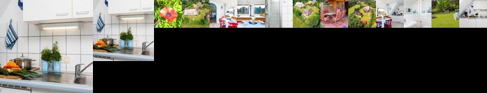 Scilla - Reetdachhaus Petersen