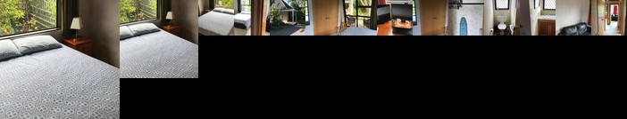 Quiet Retreat in Mayfair Hastings