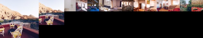 Monkey fingers by Fatima mellal