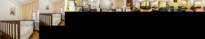 Sunny 2-rooms apartment for 2-6 people on Pechersk near Kiev-Pechersk Lavra central metro station