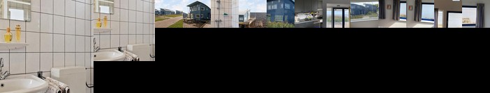 Pfahlhaus ueberm Lauwersmeer