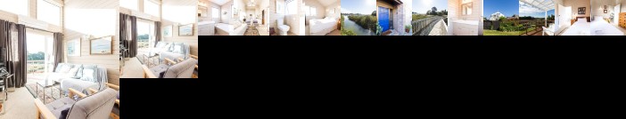 3 Bedroom Home With Harbour Views