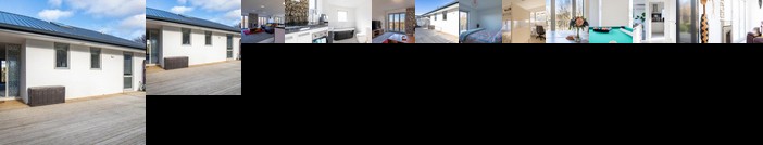 3 Bedrooms 2 Barthrooms New Modern Construction