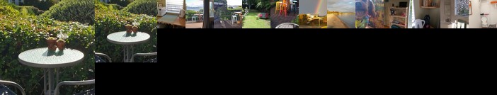 Charlies@Hilltop deluxe retreat