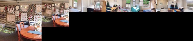 Mia Cosy Holiday Home