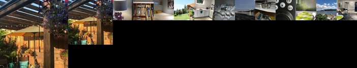 Ocean Mountains Relax 2 BR suite Vancouver sleeps up to 6 full kitchen laundry