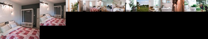 House of the Golden Horse in Hosszureti Lovas Major