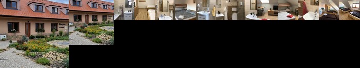 Penzion U kostela Straznice