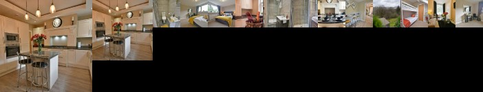 Luxary 4 Bed 4 bathroom house in central Burnley