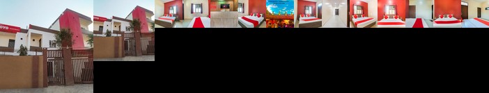 OYO 69561 Dezire Residency